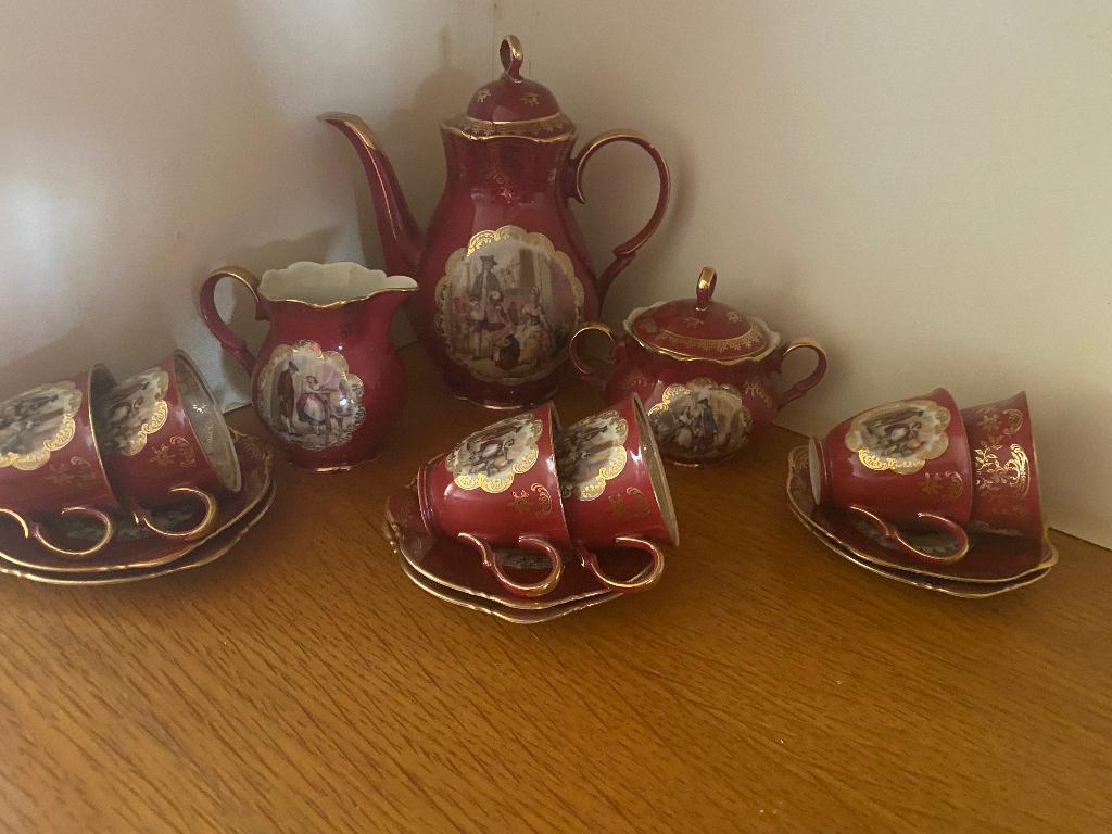 Antiek thee servies, Ophalen
