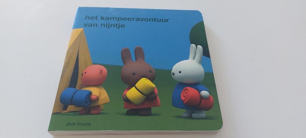 Dick Bruna het kampeeravontuur van nijntje hard karton, Gelezen, Fictie algemeen, Ophalen of Verzenden, Dick Bruna