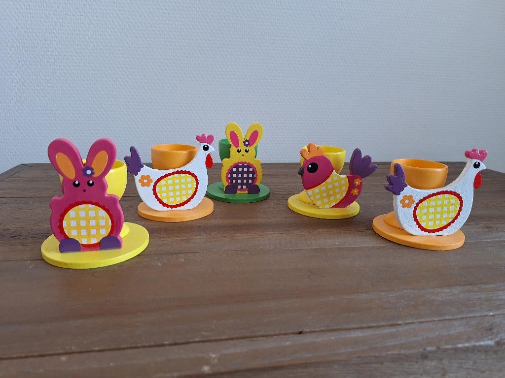 Vrolijk gekleurde houten eierdopjes., Diversen, Pasen, Ophalen, Gebruikt