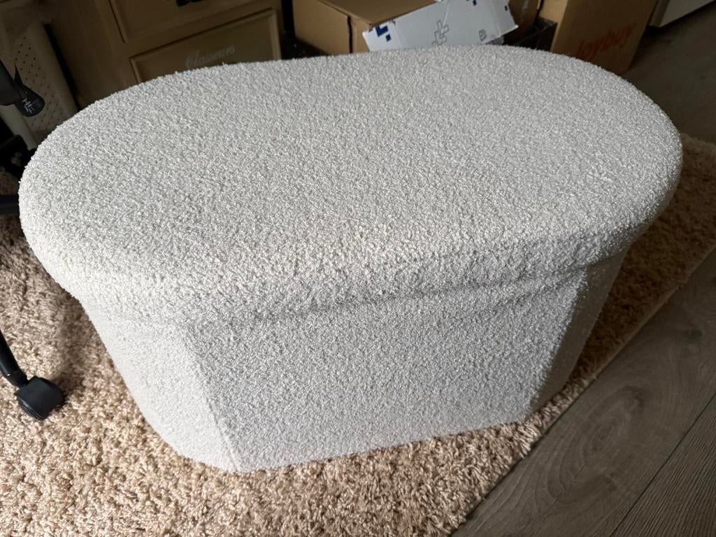 Teddy Voetenbankje Poef, Ophalen, Zo goed als nieuw, Ovaal, Stof