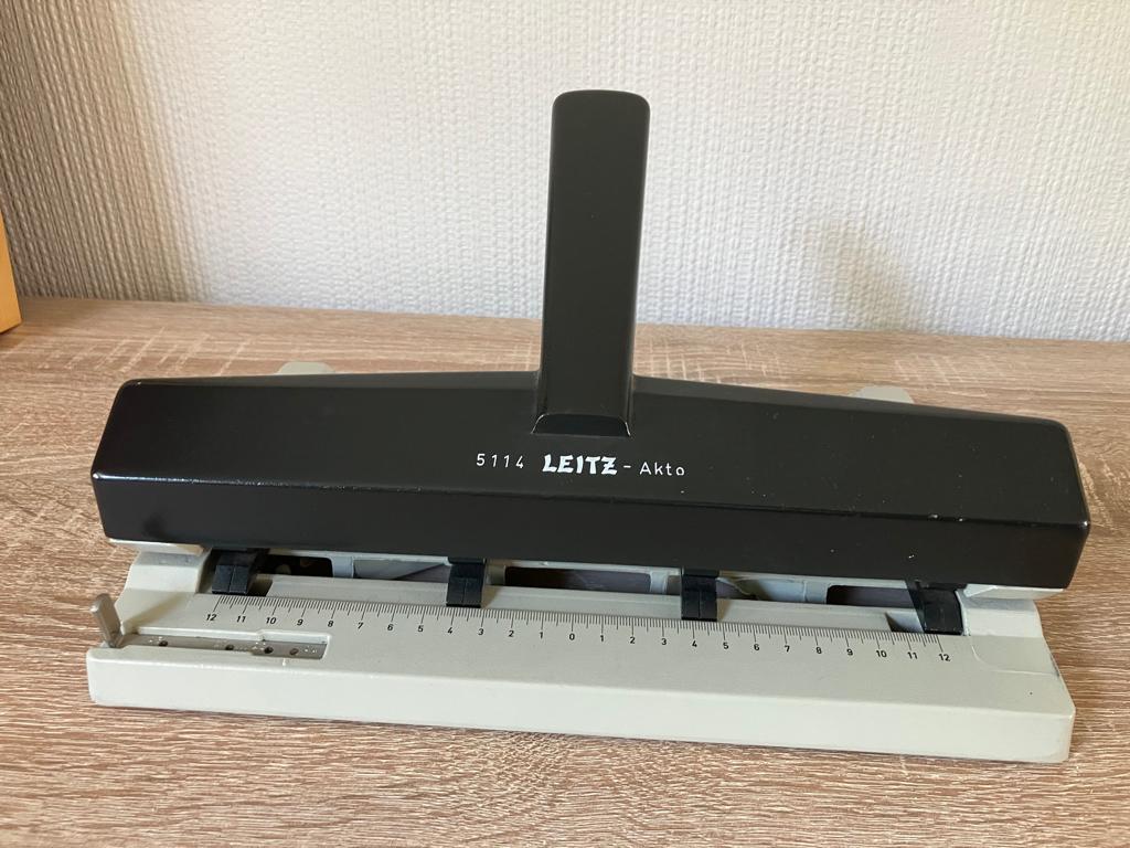 Leitz 5114 Akto Heavy Duty Variabele multi Perforator, Ophalen of Verzenden, Gebruikt