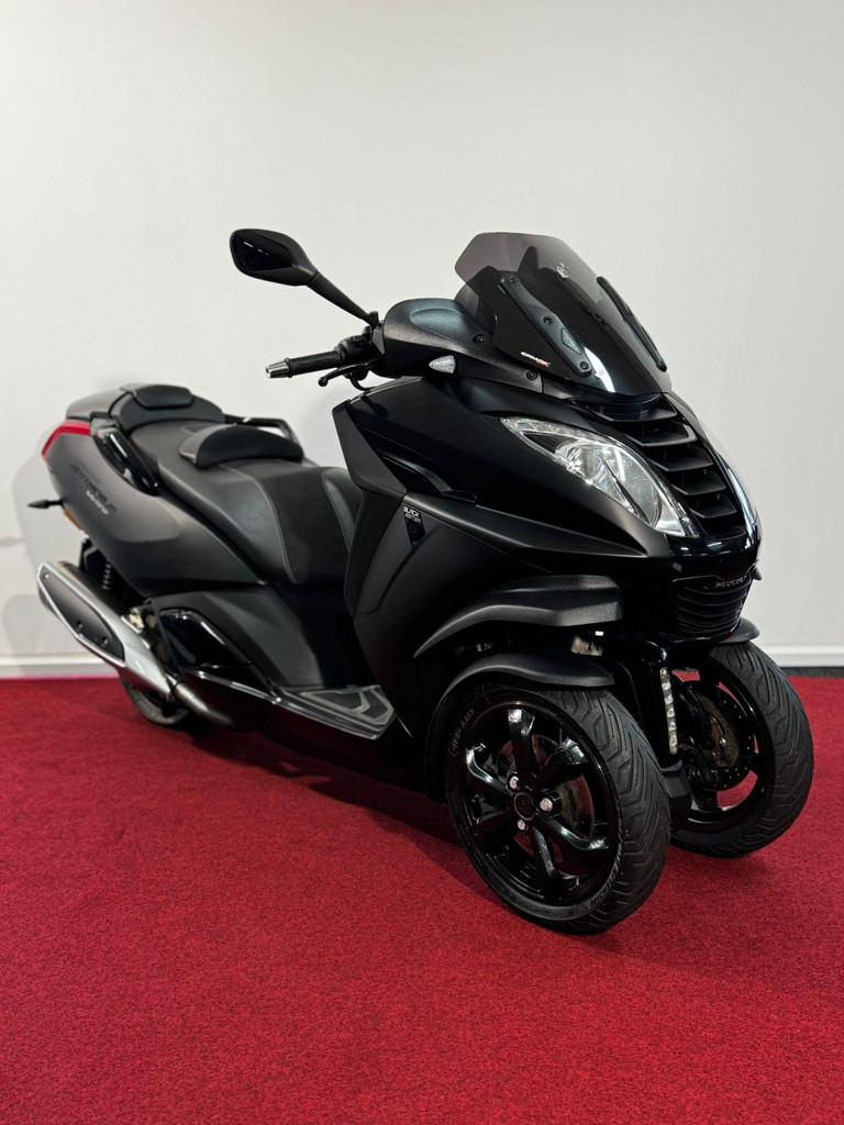 Peugeot Metropolis 400 Black Edition ABS, Scooter, Bedrijf, 399 cc, Traction Control