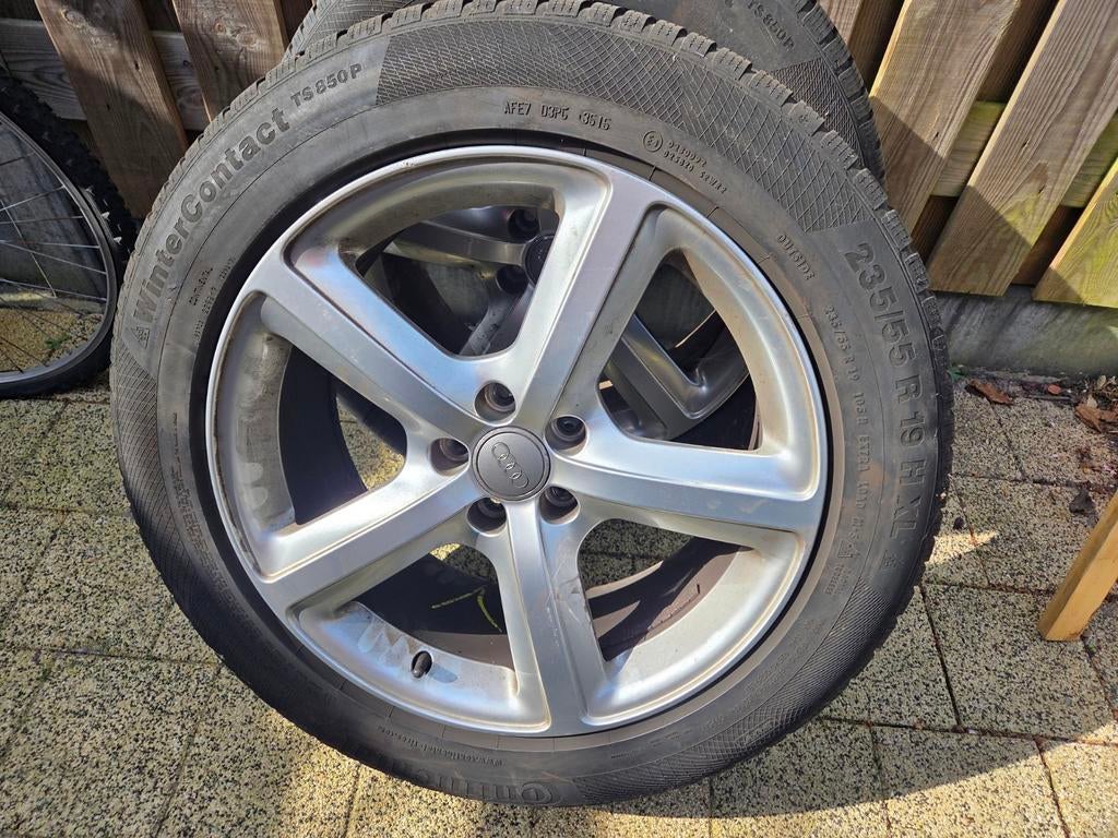 Winterseizoen Audi q5 235-55-R19, Auto-onderdelen, Banden en Velgen, 19 inch, 235 mm, Band(en), Winterbanden