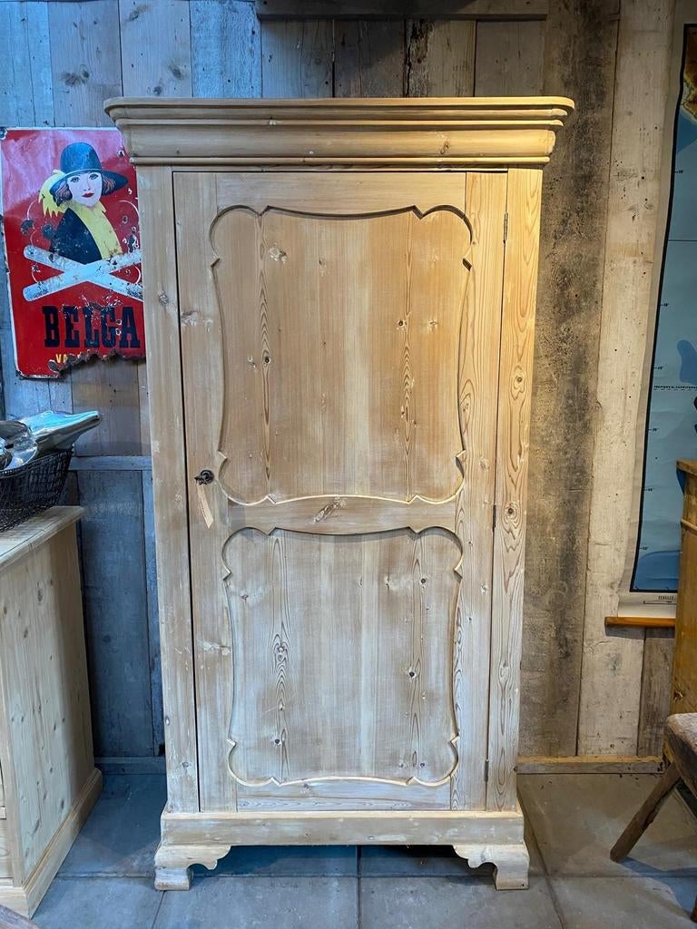 Landelijk oud grenen kast eendeurskast kledingkast, Antiek en Kunst, Antiek | Meubels | Kasten, Ophalen
