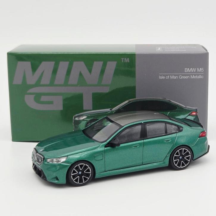Mini GT 2024 BMW M5 (G90) Isle of Man Groen Metallic 1:64, Hobby en Vrije tijd, Modelauto's | Overige schalen, Nieuw, Auto, Ophalen of Verzenden