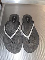 Kayla Slippers met Strass - Maat 40, Zwart, Ophalen, Slippers, Gedragen