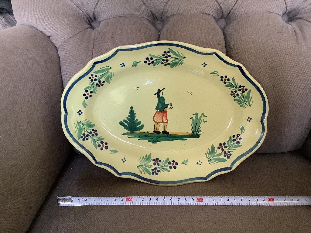 Gele Bretonse Quimper schaal, diameter 31,5 cm, Antiek en Kunst, Ophalen of Verzenden