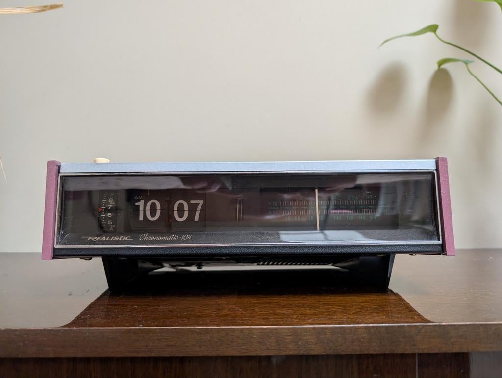 Realistic Chronomatic-104 flipklok | vintage blikvanger!, Huis en Inrichting, Woonaccessoires | Klokken, Ophalen of Verzenden