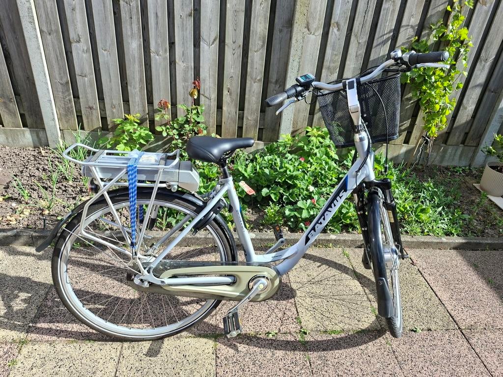 Nette staat Batavus GENOVA E-go 7 Elektrische Dames fiets, Ophalen, Batavus, Zo goed als nieuw, 47 tot 51 cm