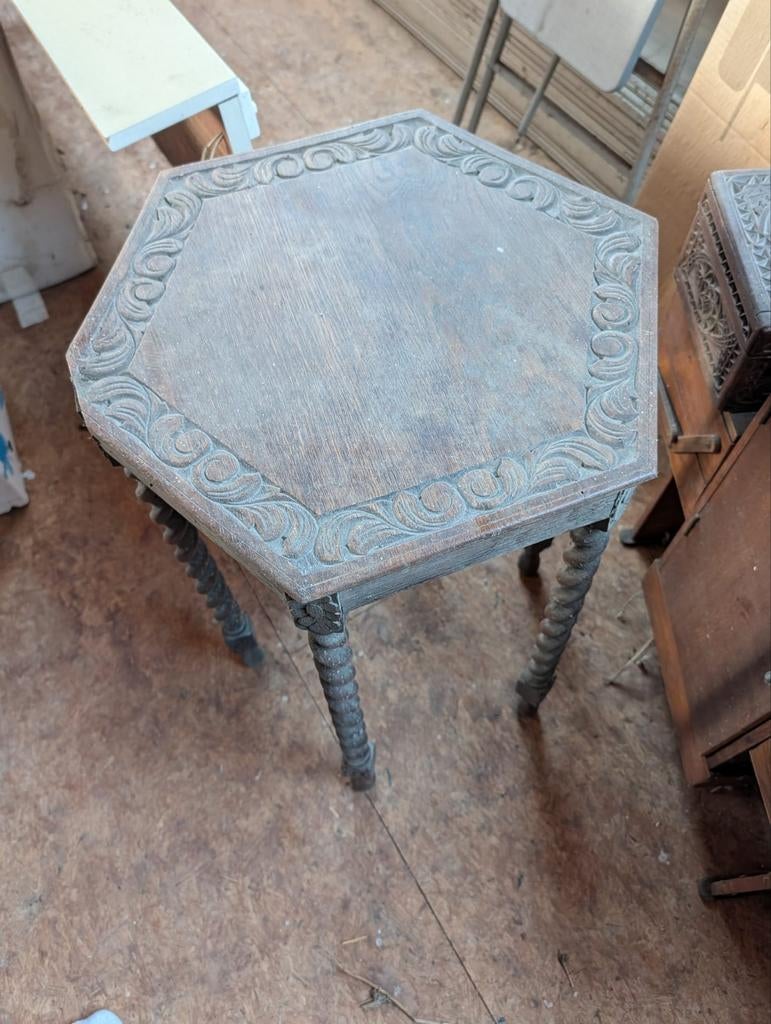 Antiek bijzettafeltje met gedraaide poten, Antiek en Kunst, Ophalen