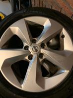 Vier Vredestein winterbanden, Ophalen, 17 inch, Winterbanden, Band(en)