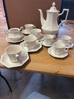 Servies met pot. Made in England, Antiek en Kunst, Ophalen