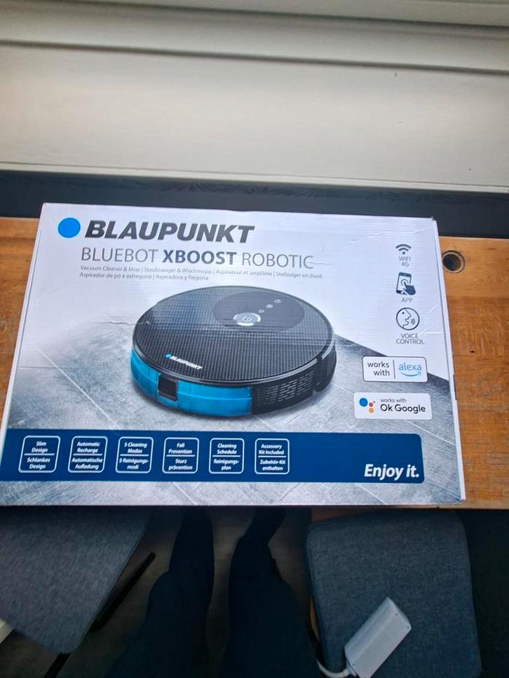 Blaupunkt XBOOST Robotstofzuiger met dweilfunctie, Witgoed en Apparatuur, Stofzuigers, Zo goed als nieuw, Robotstofzuiger, Reservoir