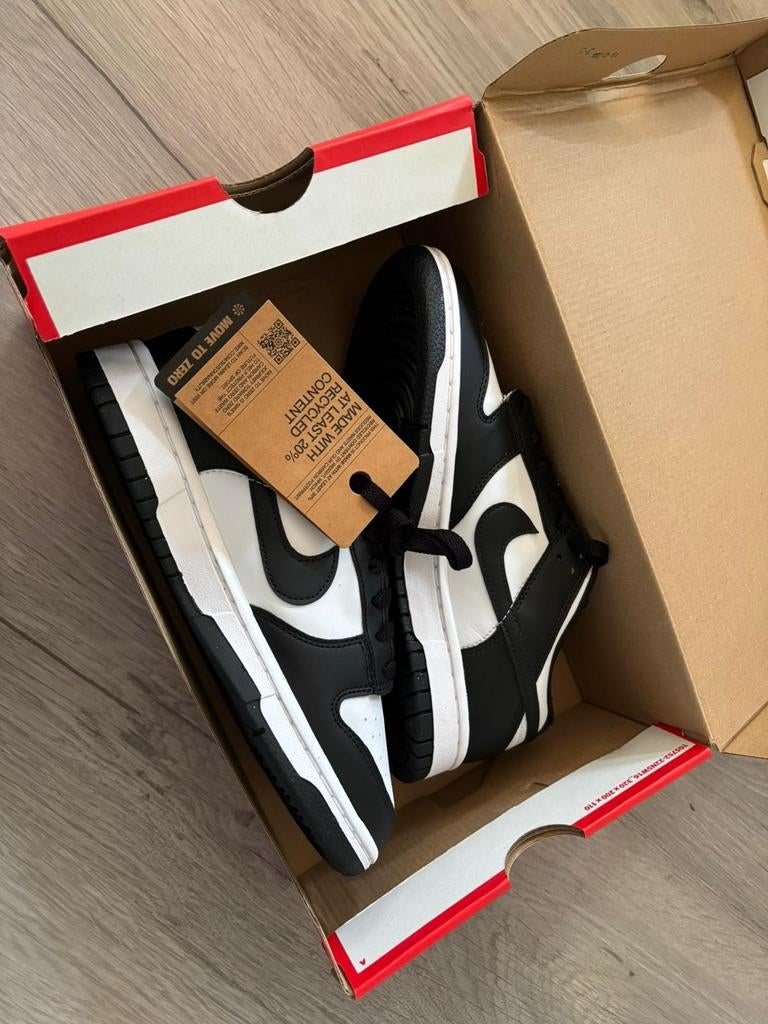nike dunk low  black white maat 38.5, Kleding | Dames, Schoenen, Ophalen of Verzenden, Nieuw, Zwart, Sneakers of Gympen
