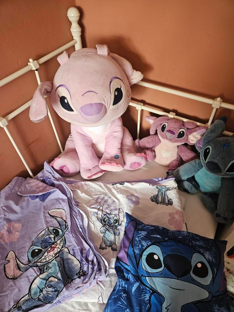 Stitch knuffel met geluid, dekbedovertrek en knuffels kussen, Kinderen en Baby's, Kinderkamer | Beddengoed, Gebruikt, Jongetje of Meisje
