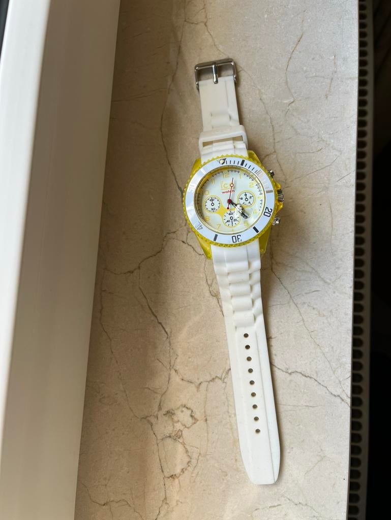 Ice watch model horloge wit (unisex), Overige merken, Kunststof, Polshorloge, Ophalen of Verzenden