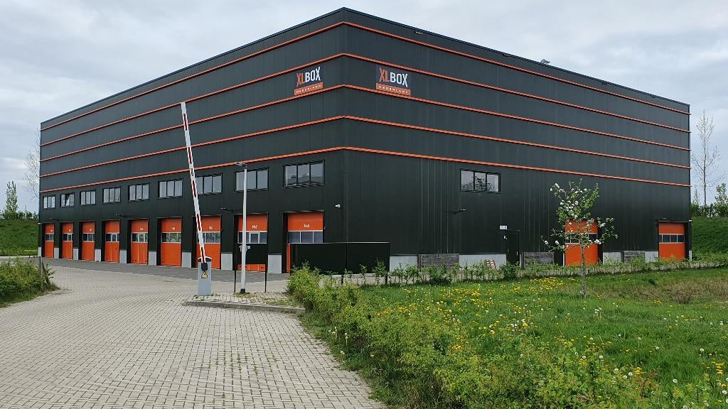 Drive-in garagebox /opslag/bedrijfsruimte XLBox Nijmegen, 28 m², Koop, Overige bestemmingen