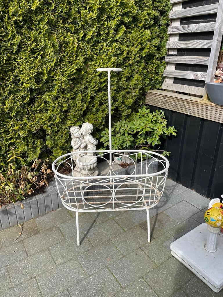 Ijzerenwieg , planten bak ., Tuin en Terras, Bloembakken en Plantenbakken, Ophalen, Gebruikt, Metaal, Balkon