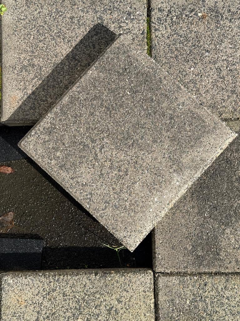 Gratis 120 Betontegels 30x30/30x15, 10m², Ophalen, Gebruikt, 5 tot 10 m², Beton