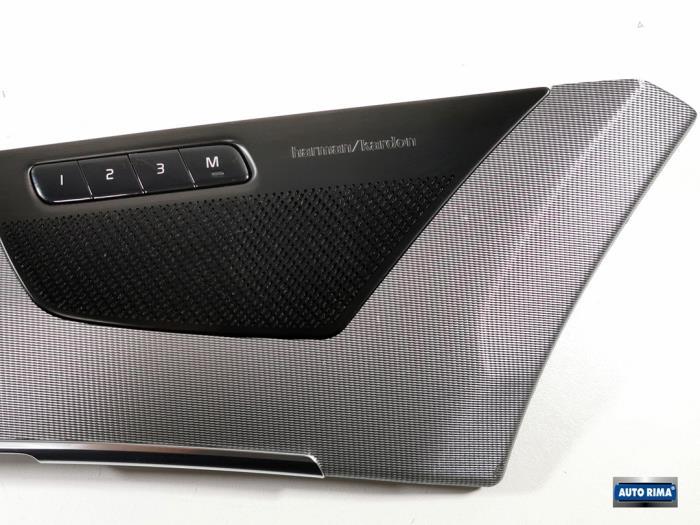 Speakerkap van een Volvo XC90, Auto-onderdelen, Interieur en Bekleding, Gebruikt, -, -, Ophalen of Verzenden