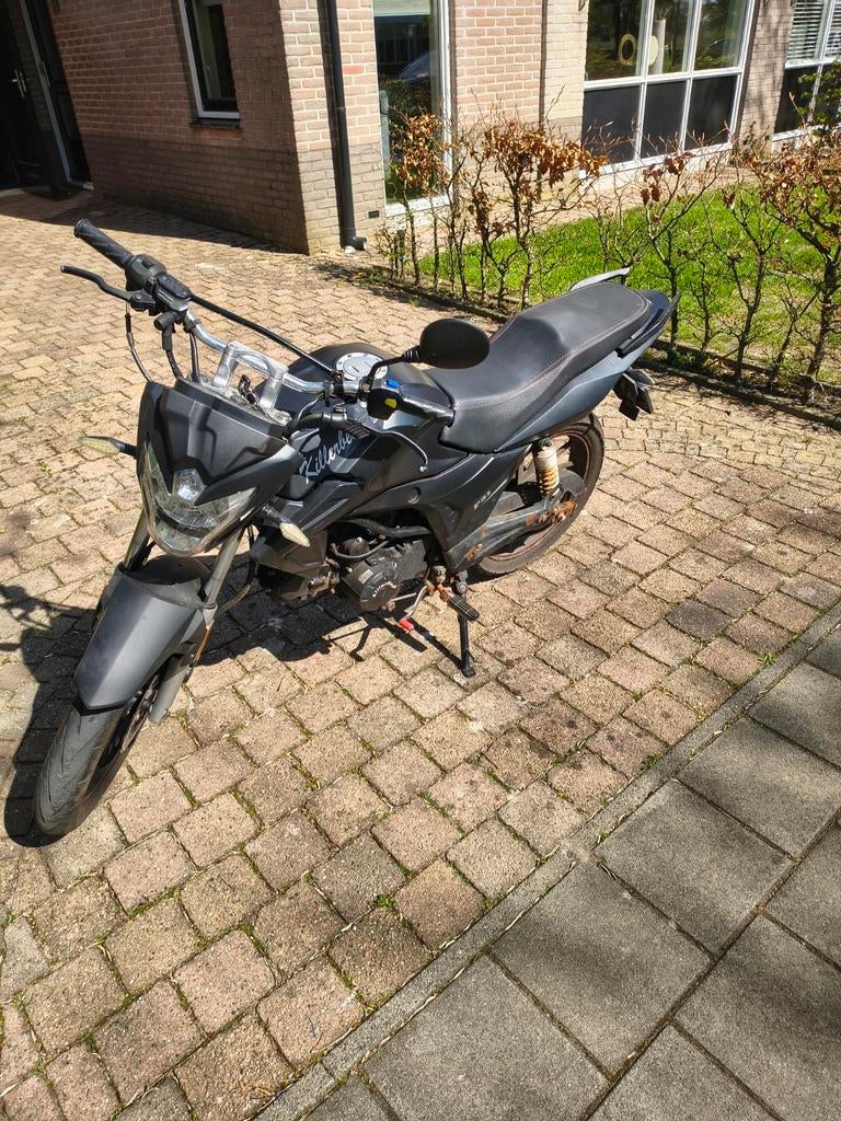 Killerbee F31 schakelbrommer, Ophalen, Gebruikt, Killerbee, 4 versnellingen