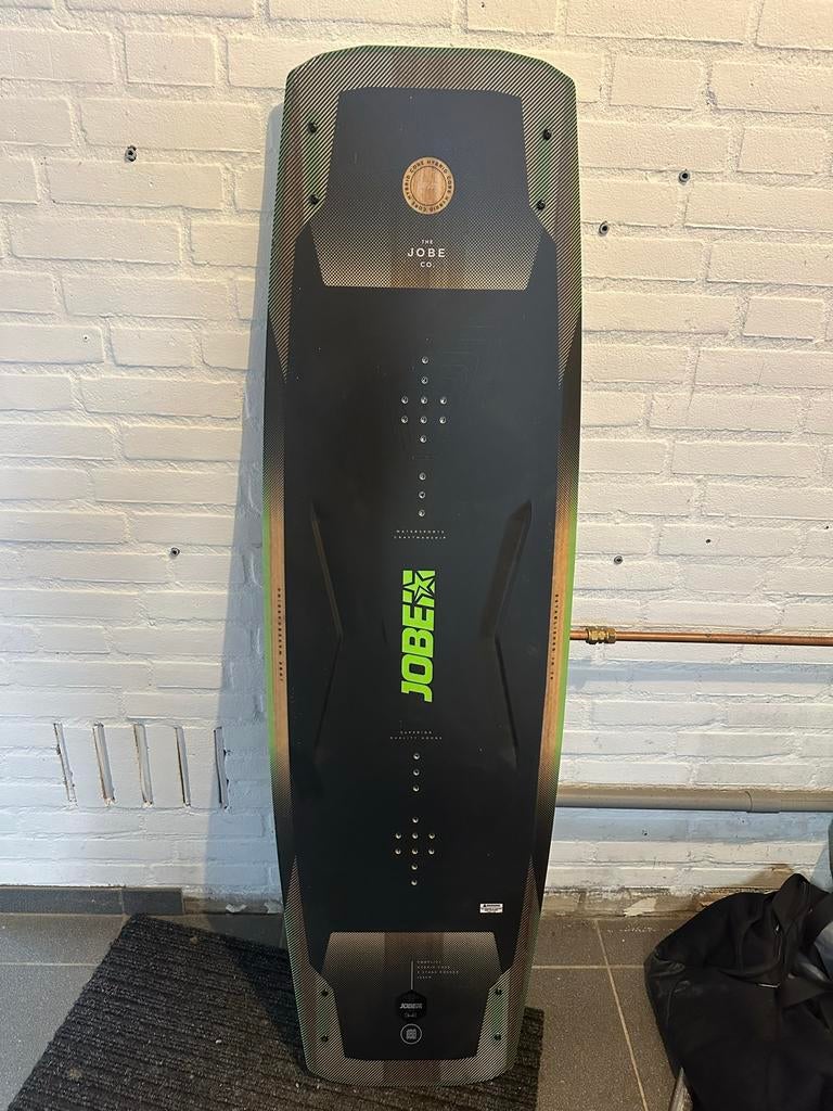 Jobe Wakeboard 145cm - Zo goed als nieuw, Watersport en Boten, Wakeboarden, Ophalen, Zo goed als nieuw, Board