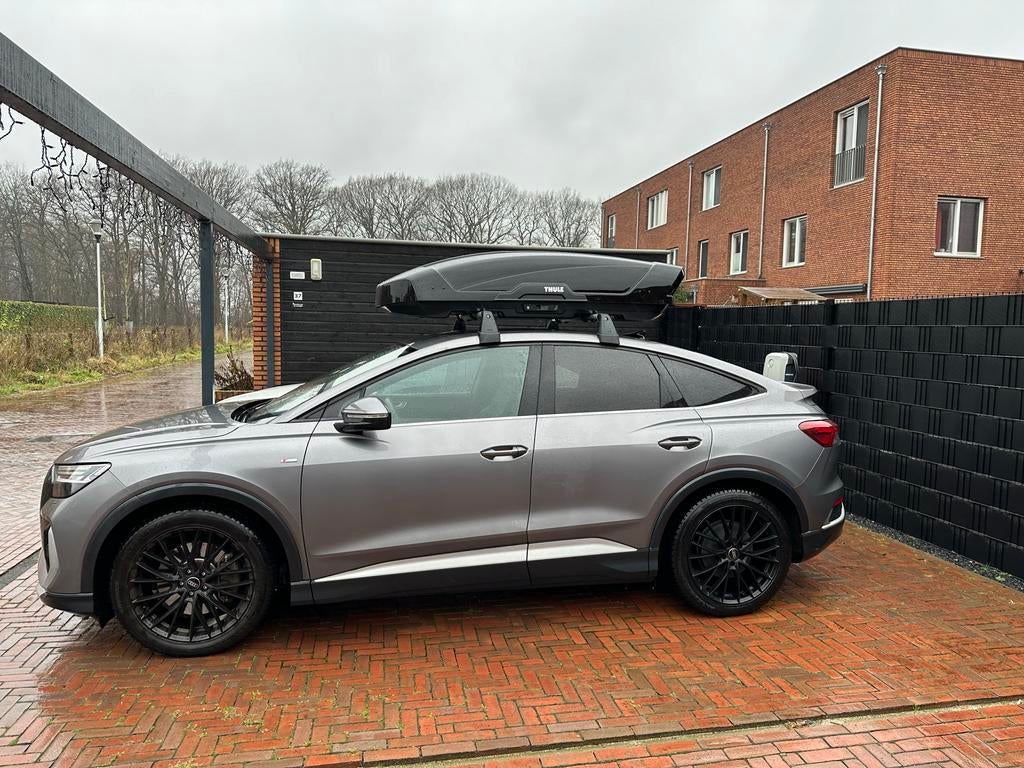 Dakdragers Audi Q4 Sportback (2021) - Panoramadak Geschikt, Auto diversen, Dakdragers, Ophalen, Zo goed als nieuw