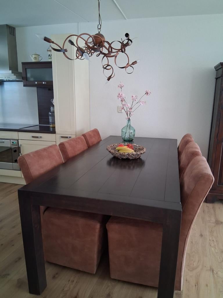 Koloniale tafel Inclusief 6 stoelen. Poten kunnen eraf., Huis en Inrichting, Tafels | Eettafels, Ophalen, Gebruikt, 200 cm of meer