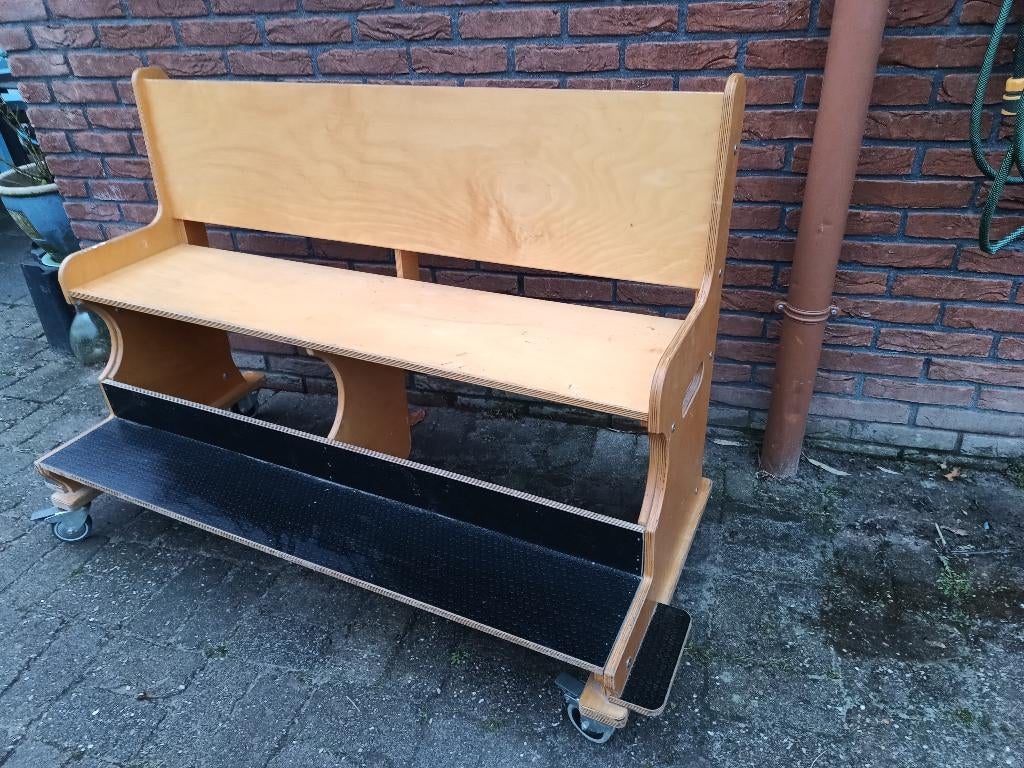Ergonomische kinderbank BSO Kinderopvang Speeltoren, Ophalen, Zo goed als nieuw, Stoel(en)