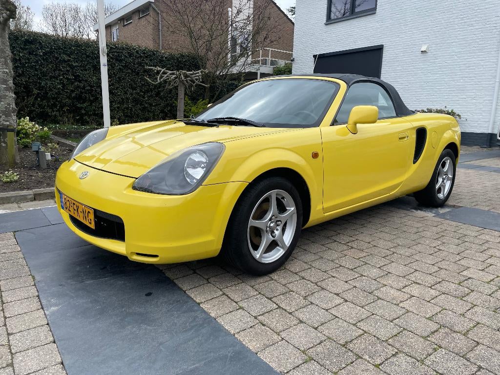 Mooie Toyota MR2 1.8 16V 2000 Sp. Ed. mét airco en hardtop, 4 cilinders, Cabriolet, Onderhoudsboekje, 950 kg