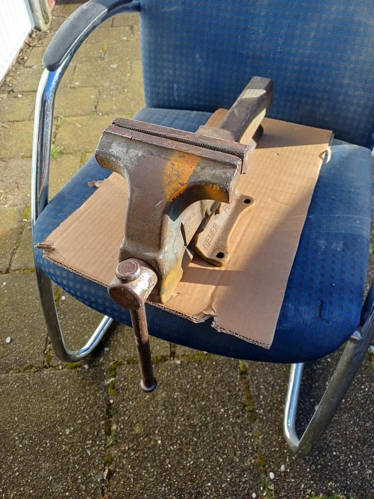 Heuer Front bankschroef 140mm, Ophalen of Verzenden, Gebruikt