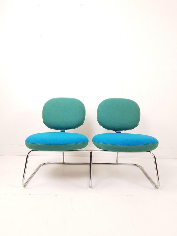 Artifort Vega bankje C 310/2 sofa 2 chroom ploeg stof blauw, Huis en Inrichting, Fauteuils, Zo goed als nieuw, Metaal, Stof, 100 tot 125 cm