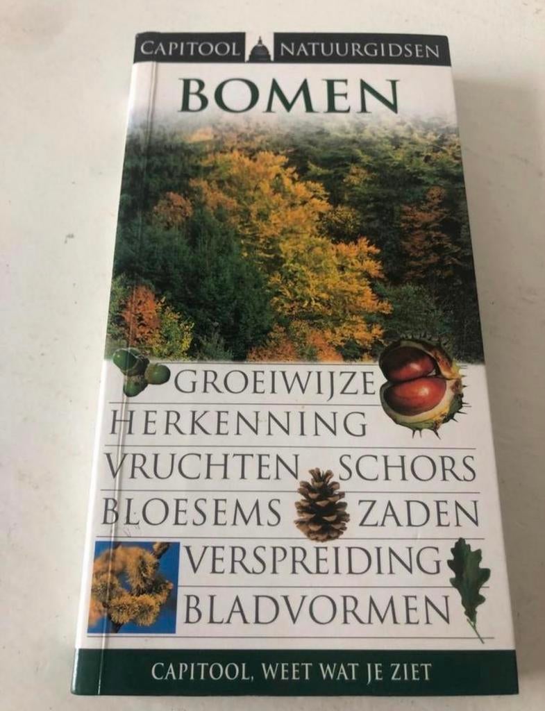 Capitool Natuurgids Bomen, Boeken, Natuur, Zo goed als nieuw, Bloemen, Planten en Bomen, Ophalen of Verzenden