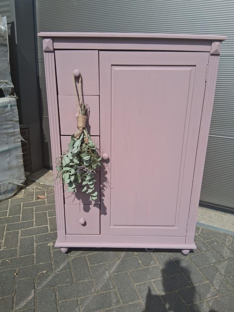 Meidenkast spekkast schoenenkast, Kinderen en Baby's, Kinderkamer | Commodes en Kasten, Ophalen, 50 tot 70 cm, 105 cm of meer