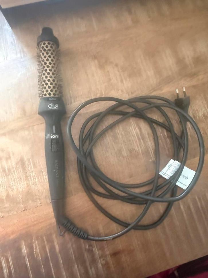 Diva warmte borstel 30 mm, Sieraden, Tassen en Uiterlijk, Uiterlijk | Haarverzorging, Krultang of Stijltang, Ophalen of Verzenden