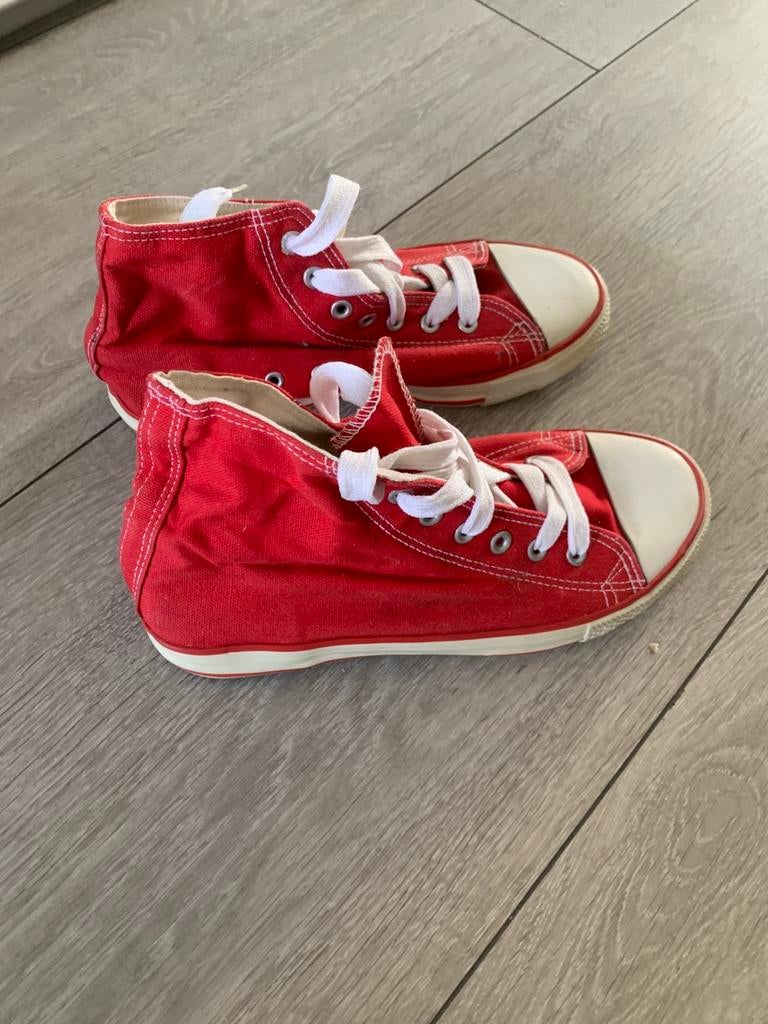 All stars rood maat 39, Kleding | Dames, Schoenen, Ophalen of Verzenden, Zo goed als nieuw, Rood, Sneakers of Gympen
