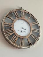 Riverdale Luton Wandklok 70cm - Zilver/Hout, Huis en Inrichting, Woonaccessoires | Klokken, Ophalen of Verzenden, Zo goed als nieuw