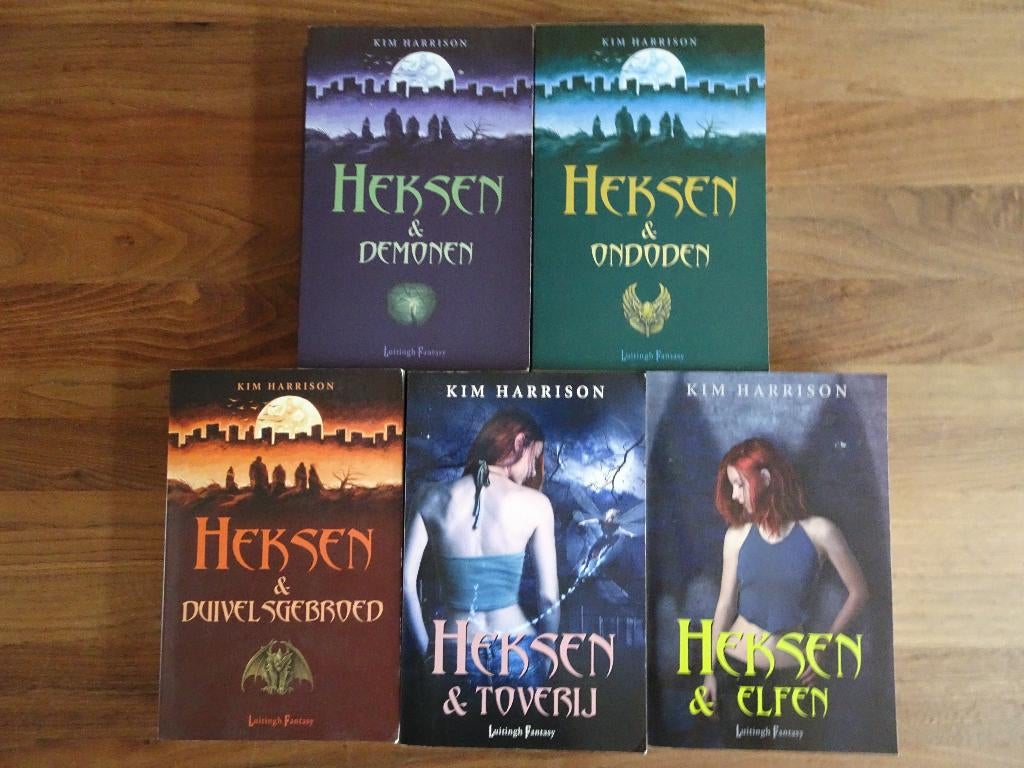 Kim Harrison Heksen serie fantasy, Ophalen of Verzenden, Gelezen