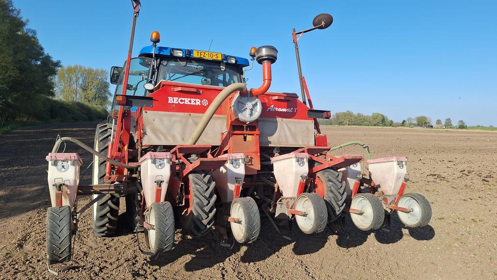 Becker / Kongskilde Aeromat T6Z maiszaaier maispoter zaaier, Ophalen, Akkerbouw, Zaaien, Planten of Poten