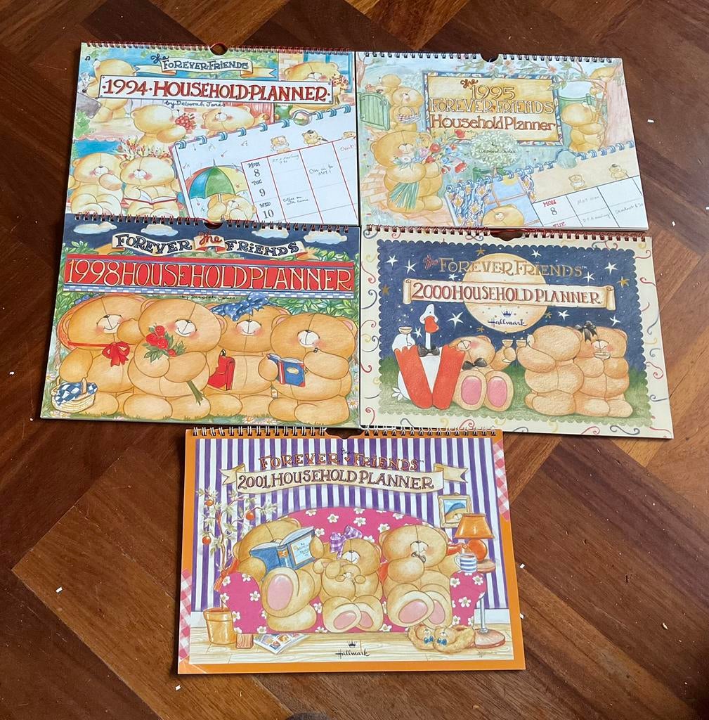 Forever Friends beren household planners, Verzamelen, Beren en Cherished Teddies, Ophalen of Verzenden, Zo goed als nieuw, Stoffen beer