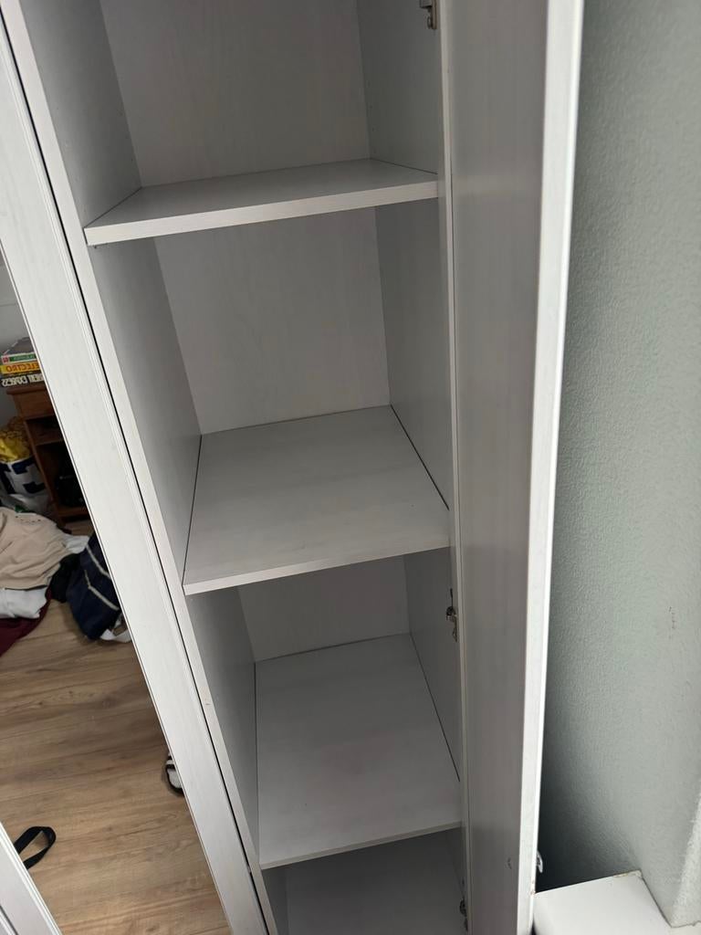 Witte 3-deurs kledingkast met spiegel - nette staat, Huis en Inrichting, Kasten | Kledingkasten, Ophalen, Overige materialen, Gebruikt