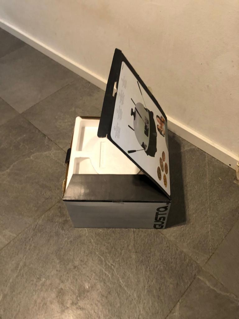 Pizzarette 5 personen. Ziet er nog goed uit, Ophalen, Zo goed als nieuw