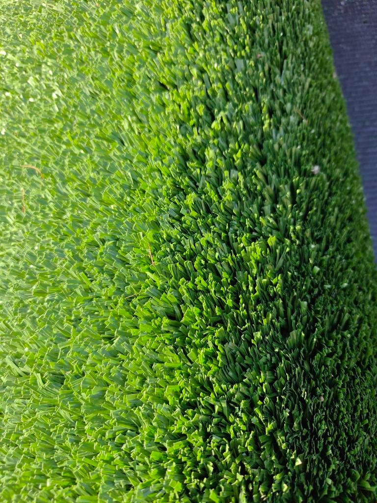 Coupon kunstgras 530 x 230 grove sprietjes, Tuin en Terras, Gras en Kunstgras, Ophalen