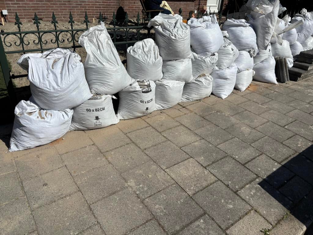 Grondzand/tuinaarde ophalen, Tuin en Terras, Zand, Ophalen, Zo goed als nieuw, Overige typen