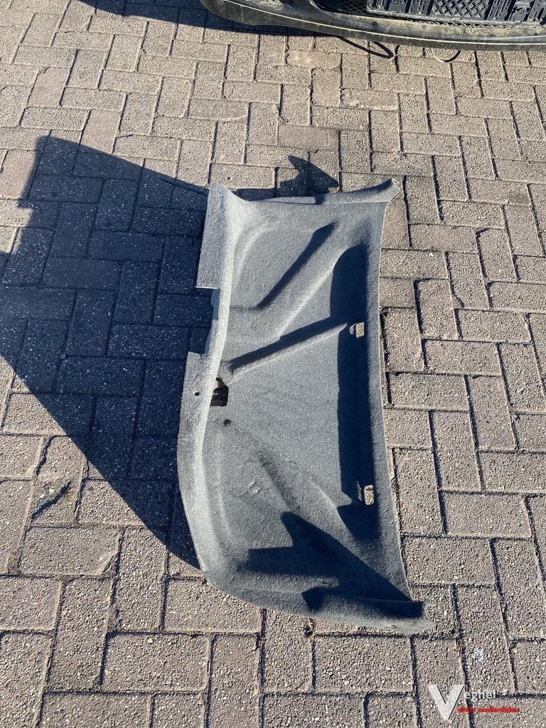 Mercedes W124 Coupé 1995 Bekleding t.b.v. achterklep 9A76