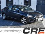 Volvo S60 2.0 T5 Momentum automaat / zwart leer / camera / s, Auto's, Volvo, Gebruikt, Zwart, S60, Zwart