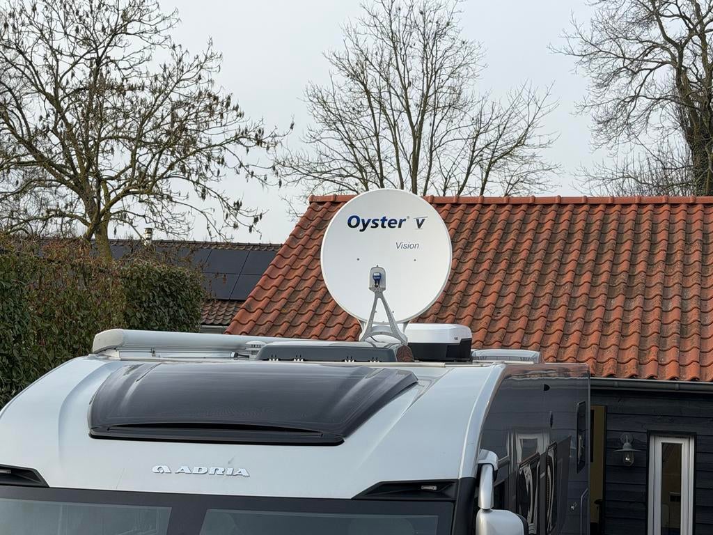 Oyster V automatische schotel met Ten Haaft module 1jaar oud, Ophalen, Gebruikt, (Schotel)antenne, Overige merken