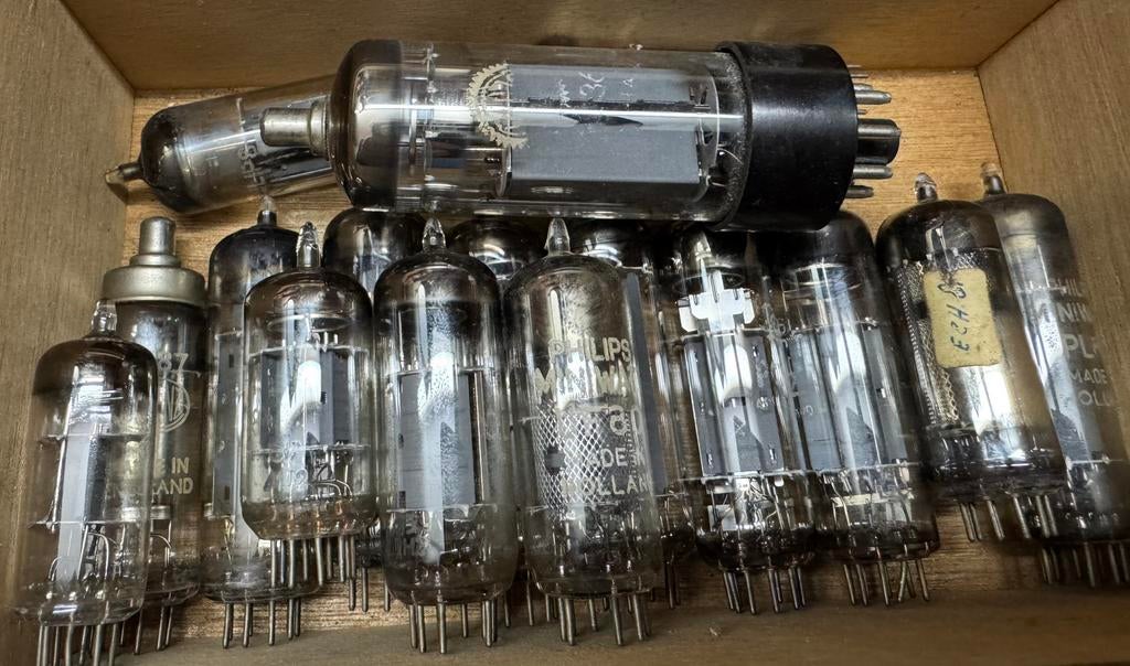 Te koop radiobuizen, Ophalen of Verzenden, Buis of Buizen