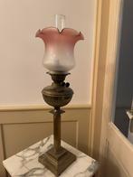 Antieke Engelse Victoriaanse olielamp uit de 19e eeuw, Ophalen