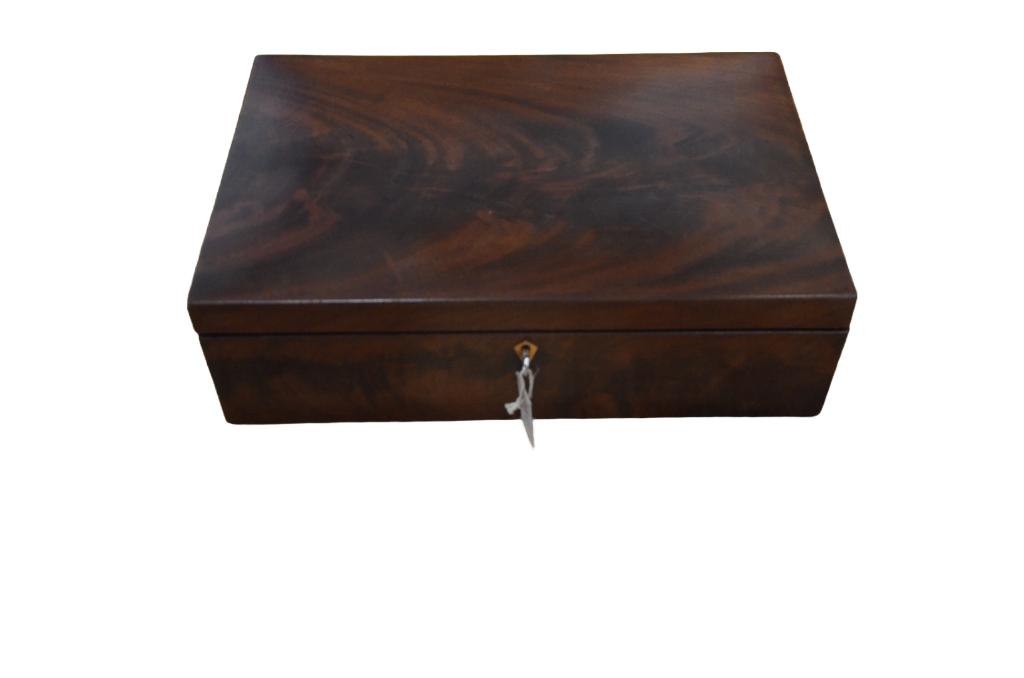 Antieke Mahonie naaidoos, Ophalen of Verzenden